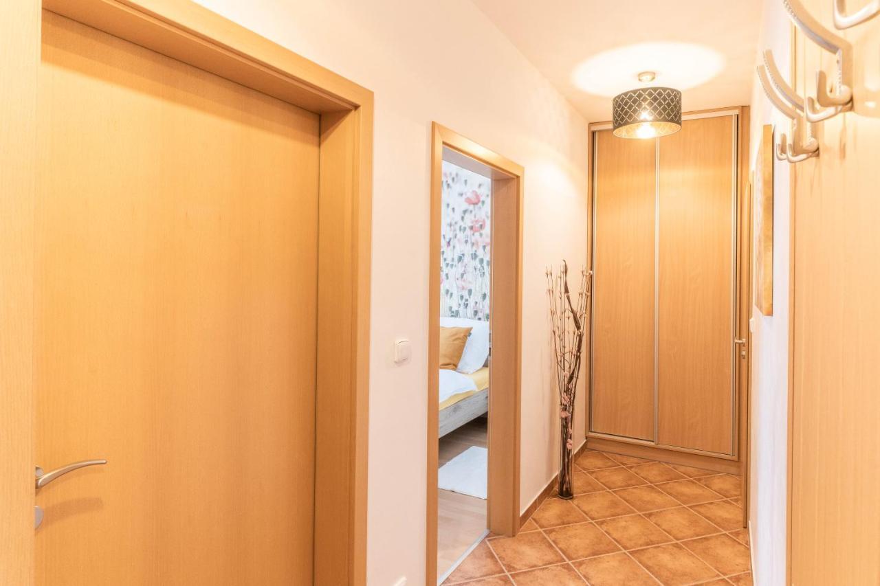 Apartman Lipa ลิเบอเรซ ภายนอก รูปภาพ