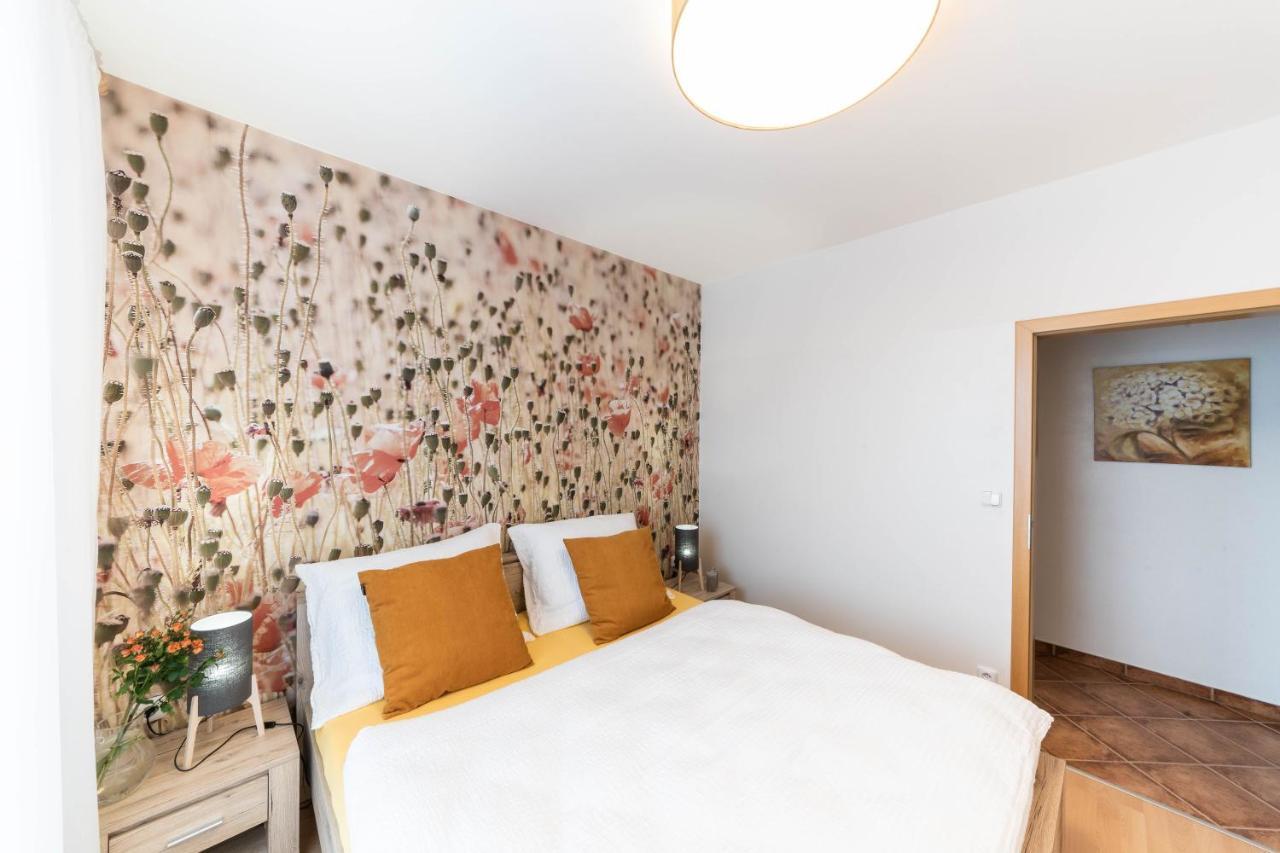 Apartman Lipa ลิเบอเรซ ภายนอก รูปภาพ
